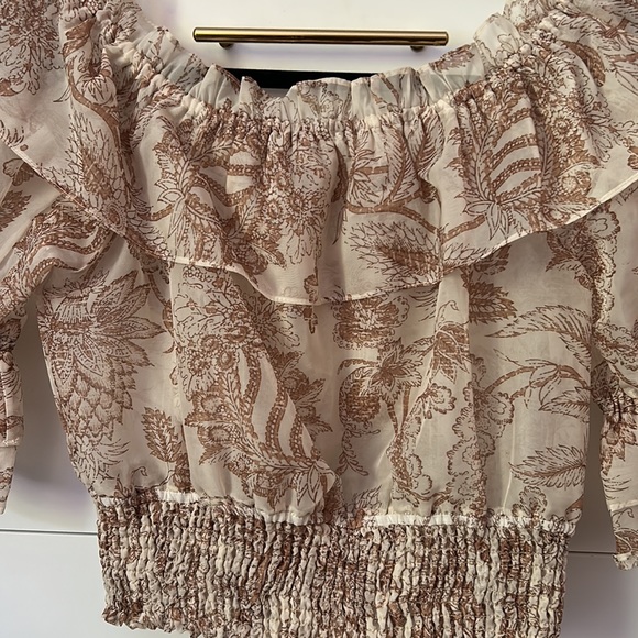 Anthropologie off the shoulder ruffle top size S - Picture 2 of 10